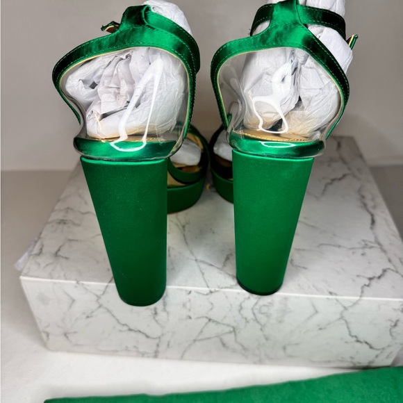 Jessica Rich Green Platform Sandals - Picture 5 of 9